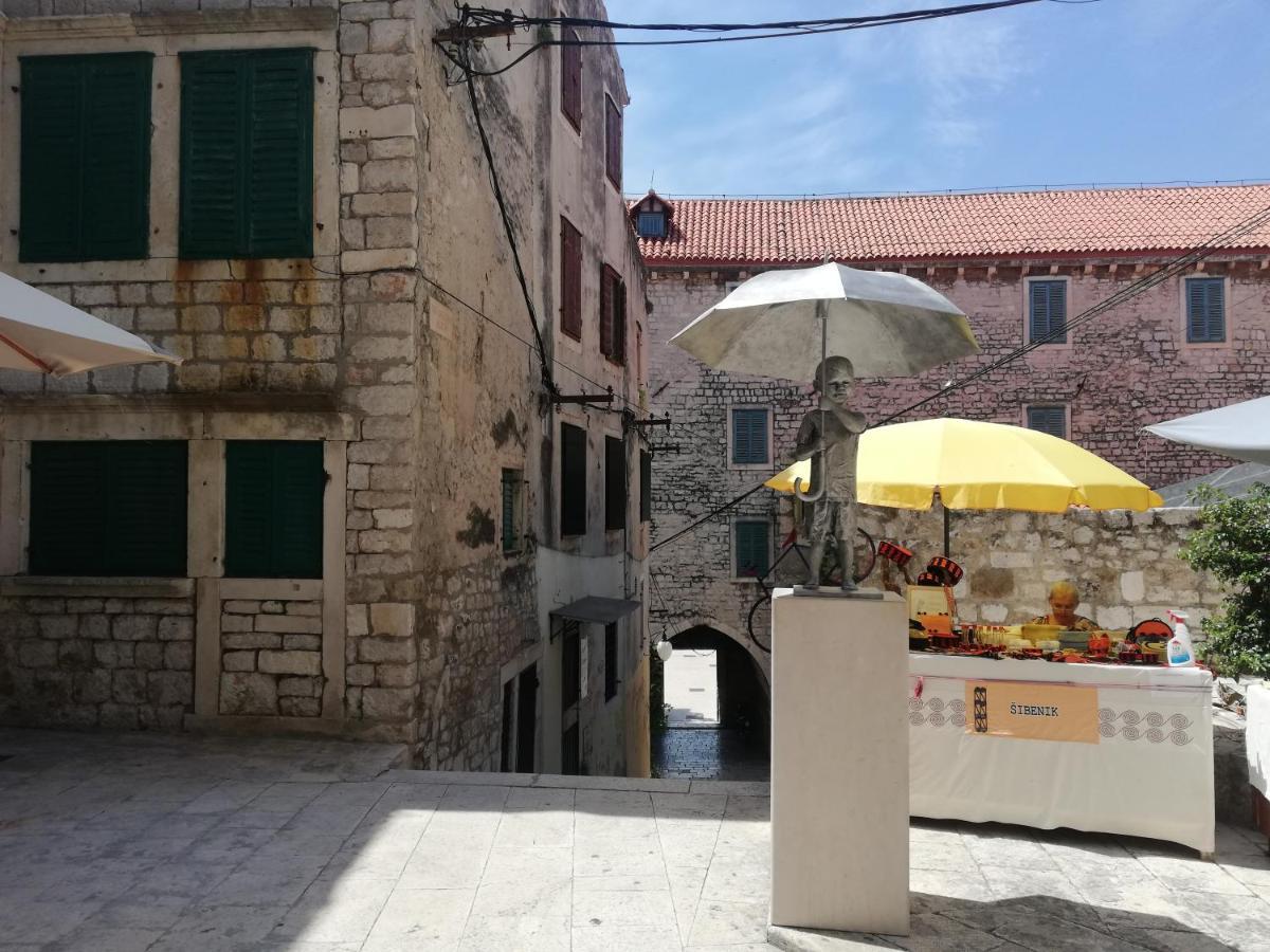 2 Cannons/Old Town Šibenik Eksteriør bilde